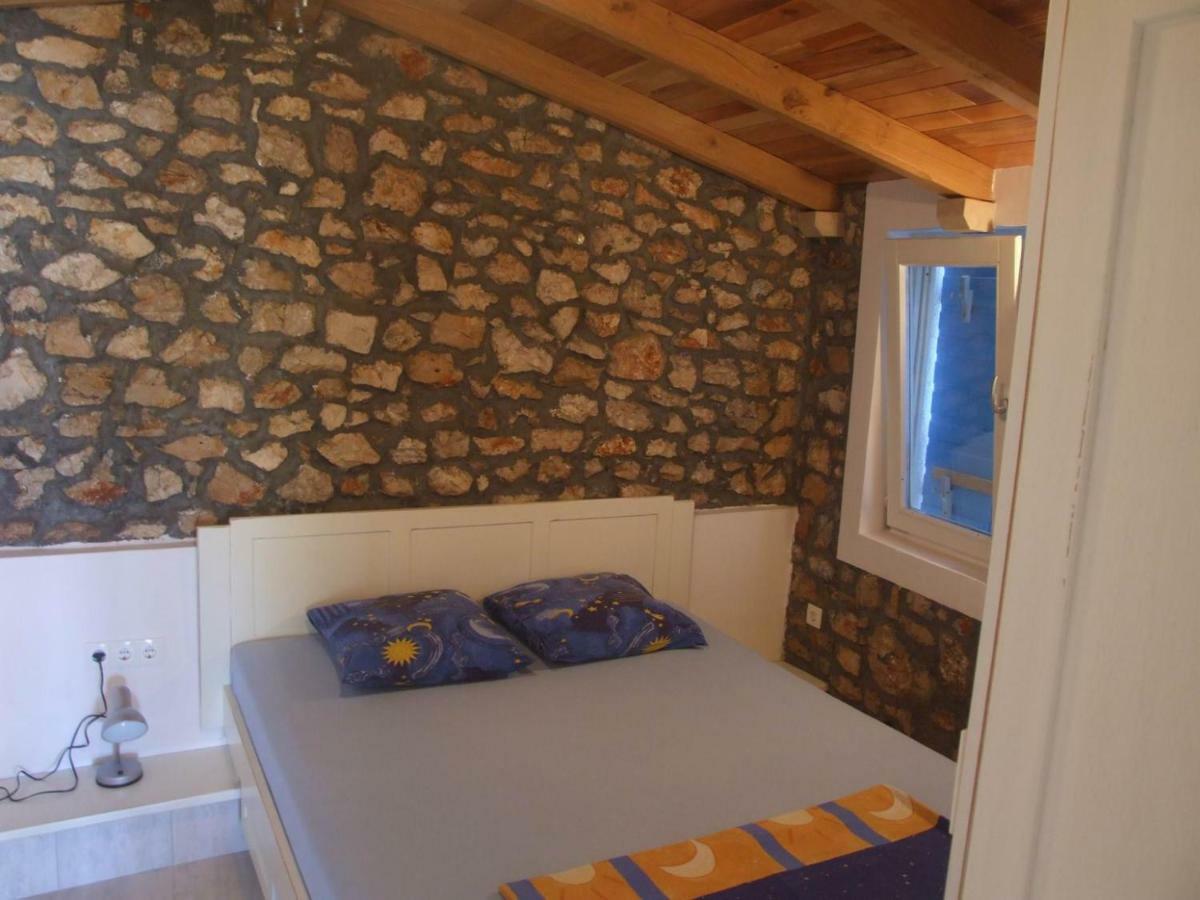 Stone House Marina-Sevid, 1 House-1 Apartment Εξωτερικό φωτογραφία